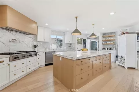 845 11th, Manhattan Beach, CA 90266