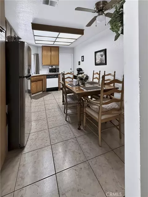 Dining - 1475 Almond, Perris, CA 92571 photo 2 of 2