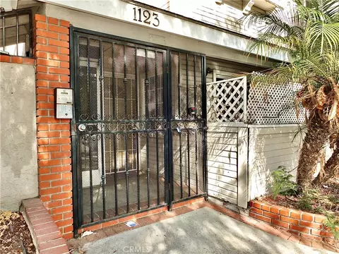 Exterior - 1123 Junipero Ave #7, Long Beach, CA 90804 photo 1 of 4