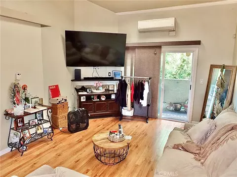 Living - 1123 Junipero Ave #7, Long Beach, CA 90804 photo 3 of 3