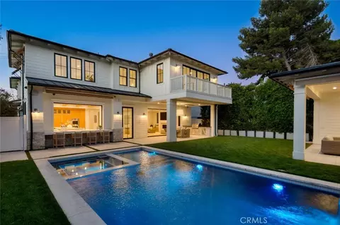 1002 10th, Manhattan Beach, CA 90266