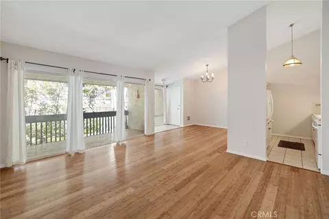 902 Camino Real #204, Redondo Beach, CA 90277