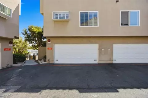 Exterior - 1373 E Grand Ave #E, El Segundo, CA 90245 photo 2 of 8