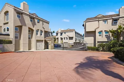 Exterior - 1373 E Grand Ave #E, El Segundo, CA 90245 photo 8 of 8