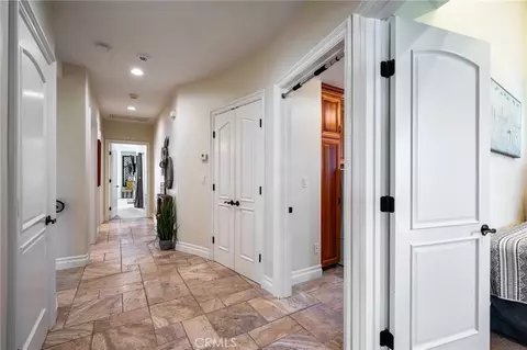 Entry Way - 132 Park, Long Beach, CA 90803 photo 7 of 8