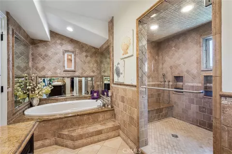 Bath - 132 Park, Long Beach, CA 90803 photo 6 of 8