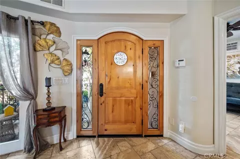Entry Way - 132 Park, Long Beach, CA 90803 photo 2 of 8