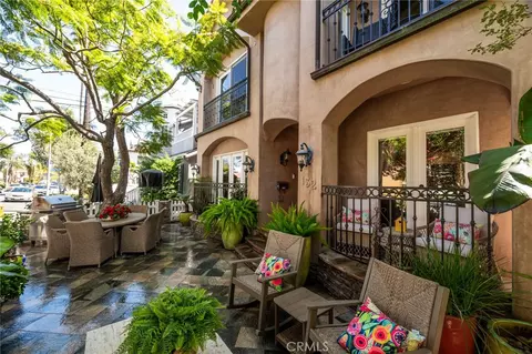 Exterior - 132 Park, Long Beach, CA 90803 photo 4 of 10