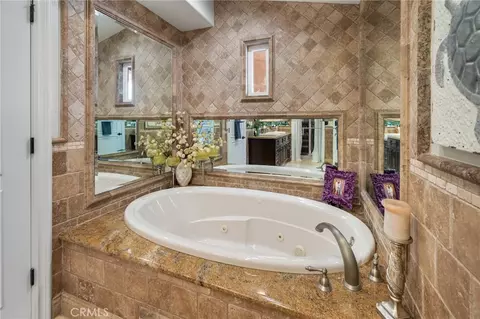 Bath - 132 Park, Long Beach, CA 90803 photo 8 of 8