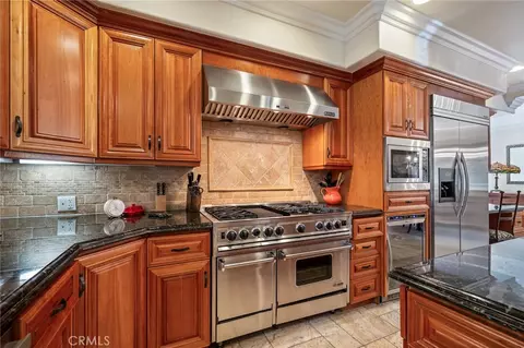 Kitchen - 132 Park, Long Beach, CA 90803 photo 6 of 6