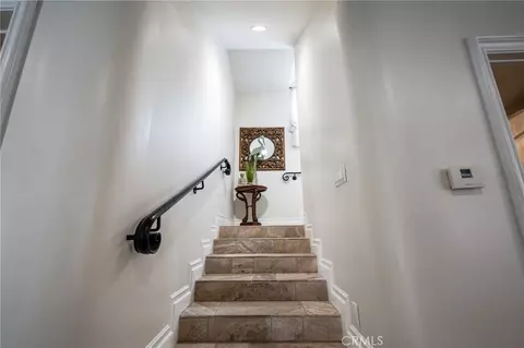 Entry Way - 132 Park, Long Beach, CA 90803 photo 6 of 8