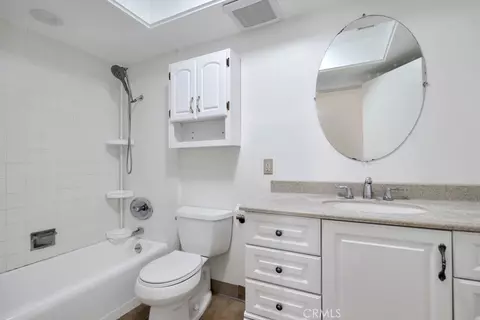 Bath - 455 Toltec Pl, Goleta, CA 93111 photo 6 of 6