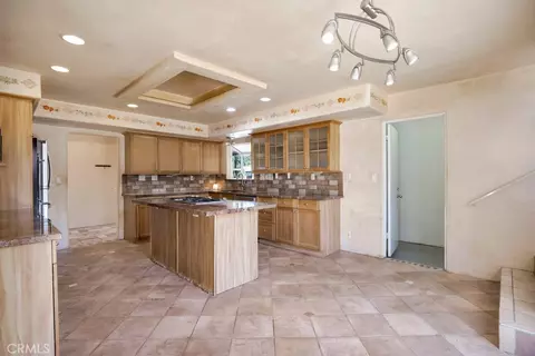 Kitchen - 455 Toltec Pl, Goleta, CA 93111 photo 3 of 7