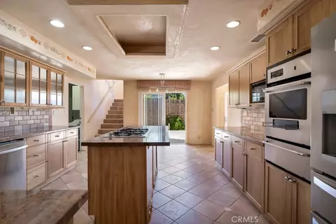 Kitchen - 455 Toltec Pl, Goleta, CA 93111 photo 5 of 7