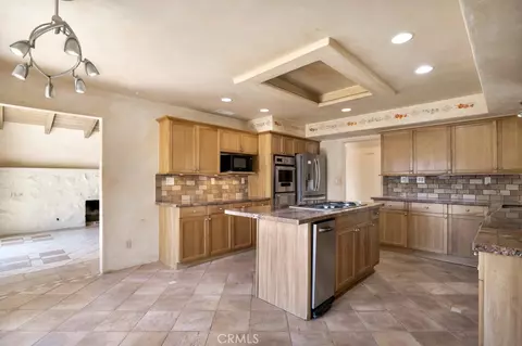 Kitchen - 455 Toltec Pl, Goleta, CA 93111 photo 4 of 7