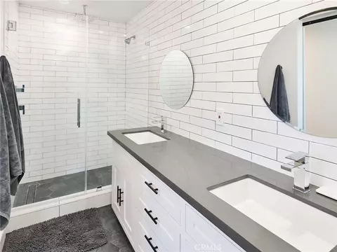 Bath - 1005 E Walnut, El Segundo, CA 90245 photo 4 of 6