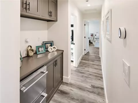 Entry Way - 1005 E Walnut, El Segundo, CA 90245 photo 2 of 4
