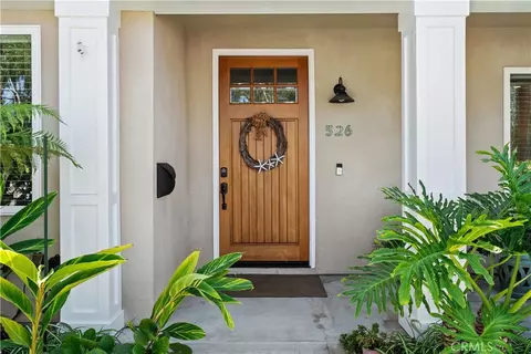 Entry Way - 526 E Maple, El Segundo, CA 90245 photo 1 of 3
