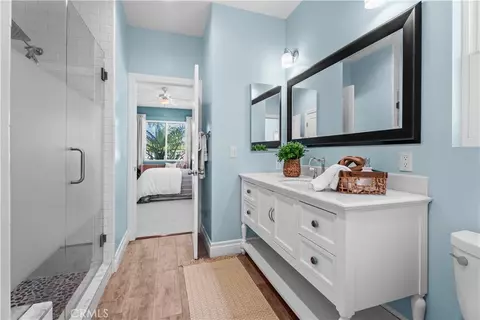 Bath - 526 E Maple, El Segundo, CA 90245 photo 2 of 5