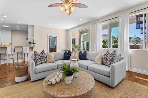 Living - 526 E Maple, El Segundo, CA 90245 photo 2 of 4