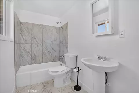 Bath - 63700 29 Palms, Joshua Tree, CA 92252 photo 1 of 3