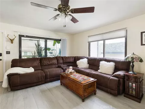 Living - 212 E Imperial Ave #E, El Segundo, CA 90245 photo 4 of 5