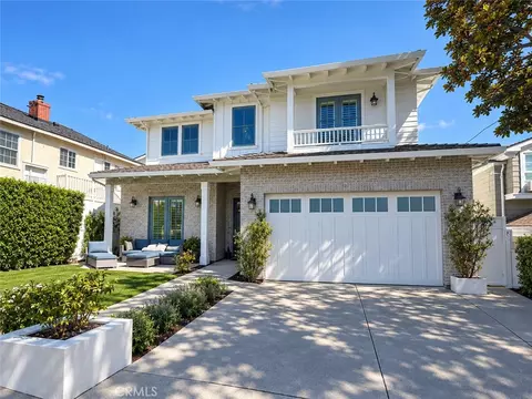 849 12th Ct, Manhattan Beach, CA 90266