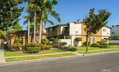 14364 Yukon Ave #11, Hawthorne, CA 90250