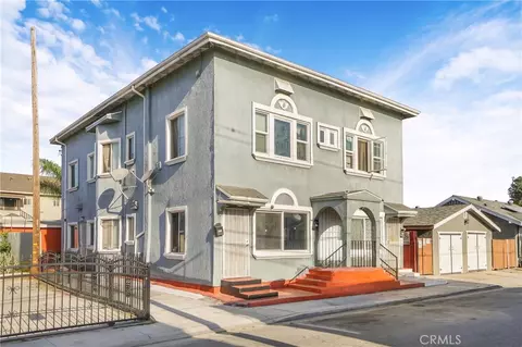 Exterior - 1071 N Almond Ct, Long Beach, CA 90813 photo 2 of 5