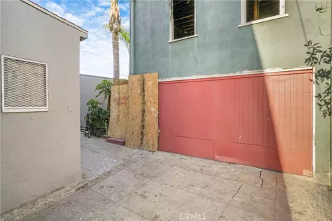 Exterior - 1071 N Almond Ct, Long Beach, CA 90813 photo 5 of 5