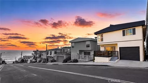 225 Rosecrans Ave, Manhattan Beach, CA 90266