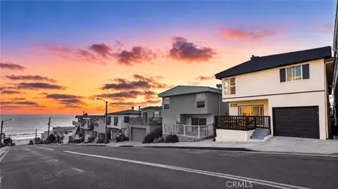 225 Rosecrans Ave, Manhattan Beach, CA 90266