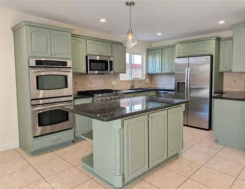 6411 West, Inglewood, CA 90302