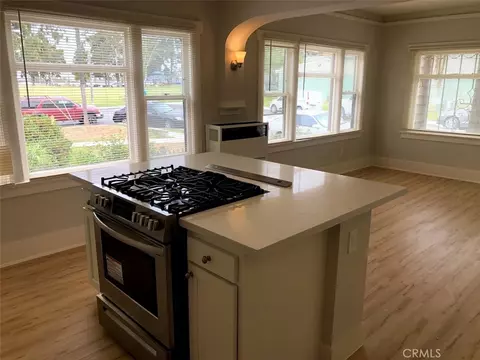 Kitchen - 920 N N Park, Long Beach, CA 90813 photo 2 of 7