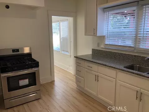 Entry Way - 920 N N Park, Long Beach, CA 90813 photo 1 of 1