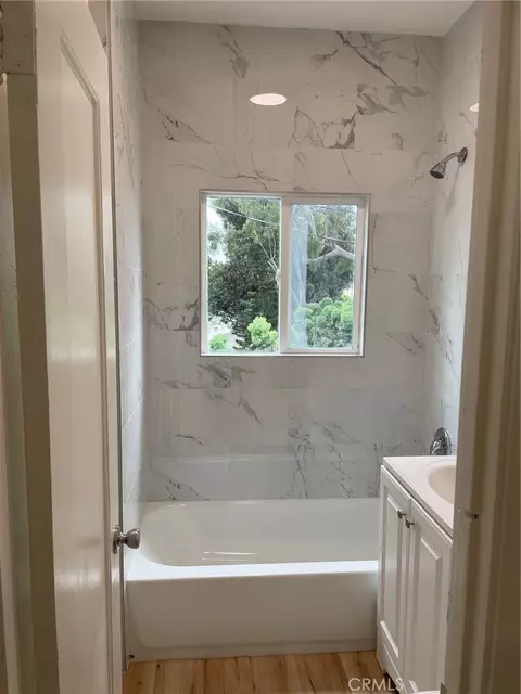 Bath - 920 N N Park, Long Beach, CA 90813 photo 2 of 3