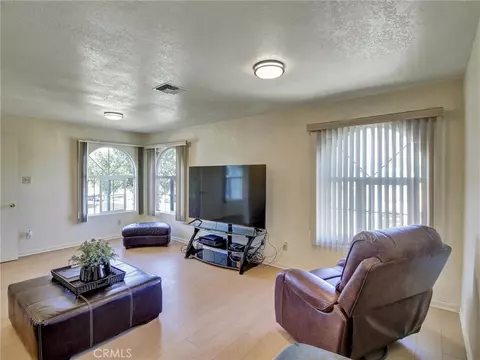 Living - 19603 Enslow, Carson, CA 90746 photo 2 of 11