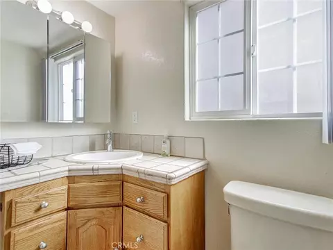 Bath - 19603 Enslow, Carson, CA 90746 photo 6 of 7