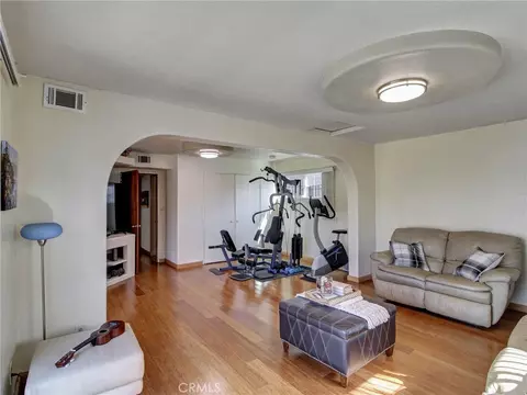 Living - 19603 Enslow, Carson, CA 90746 photo 9 of 11