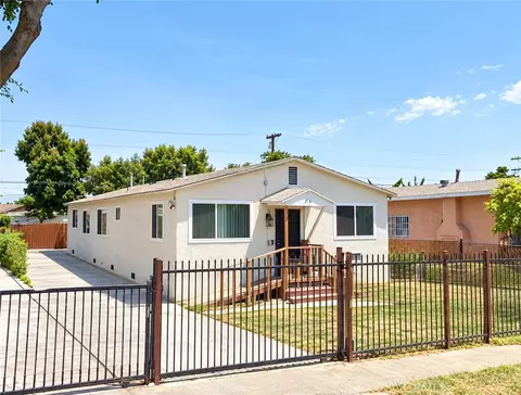 215 E 76 Pl, Los Angeles, CA 90003