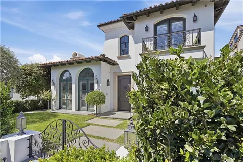 603 11th St, Manhattan Beach, CA 90266
