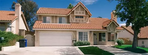 27832 Audrey Ct, Canyon Country, CA 91351
