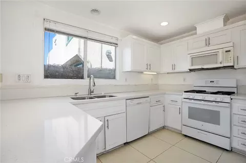 Kitchen - 893 W Kemp Ct, Compton, CA 90220 photo 2 of 3