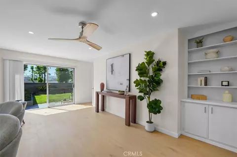Living - 5206 Ruby St, Torrance, CA 90503 photo 2 of 5