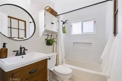 Bath - 6623 Evelyn, Riverside, CA 92504 photo 2 of 2