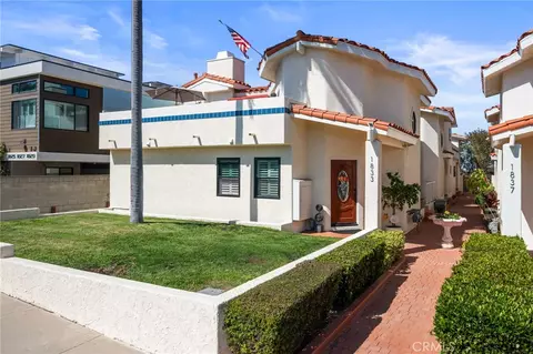 1833 11th St #B, Manhattan Beach, CA 90266