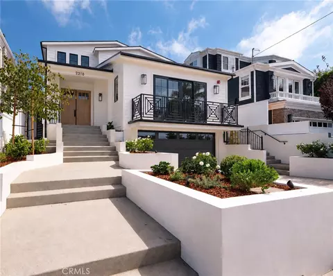 2316 Pine Ave, Manhattan Beach, CA 90266