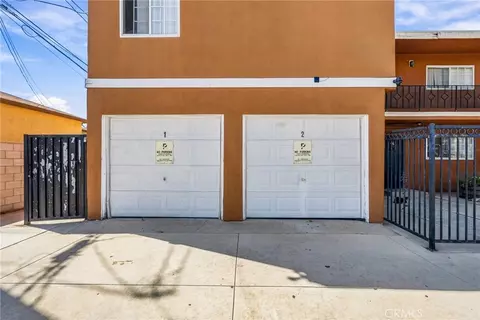 Exterior - 5333 Pine Ave, Long Beach, CA 90805 photo 2 of 4