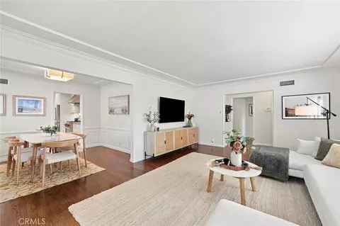 6321 W 79th St, Los Angeles, CA 90045