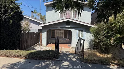 788 W 1st St, San Pedro, CA 90731
